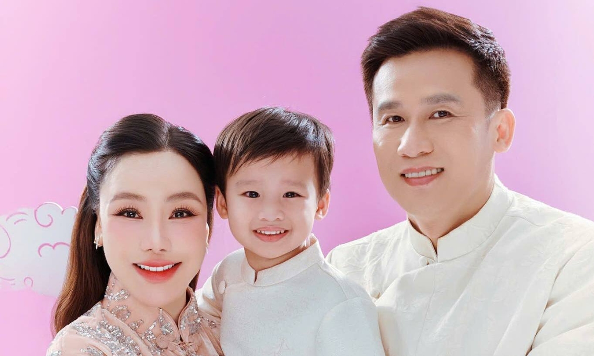 Nhà cái cá cược số 1 và câu chuyện tổ ấm hạnh phúc của Hồ Quỳnh Hương - hình ảnh - vnhi88.vip
