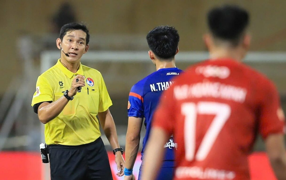 Hi88 baccarat và vụ trọng tài thổi sai phạt đền ở V-League: Khi công nghệ VAR cũng không cứu được sai lầm - hình ảnh - vnhi88.vip