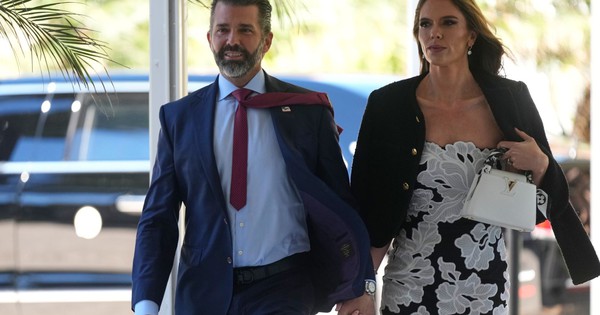 Nhà cái cá cược số 1 Hi88 và tin nóng từ gia đình Trump: Donald Trump Jr. tái hôn - hình ảnh - vnhi88.vip Nhà cái cá cược số 1 Hi88 và tin nóng từ gia đình Trump: Donald Trump Jr. tái hôn - hình ảnh - vnhi88.vip