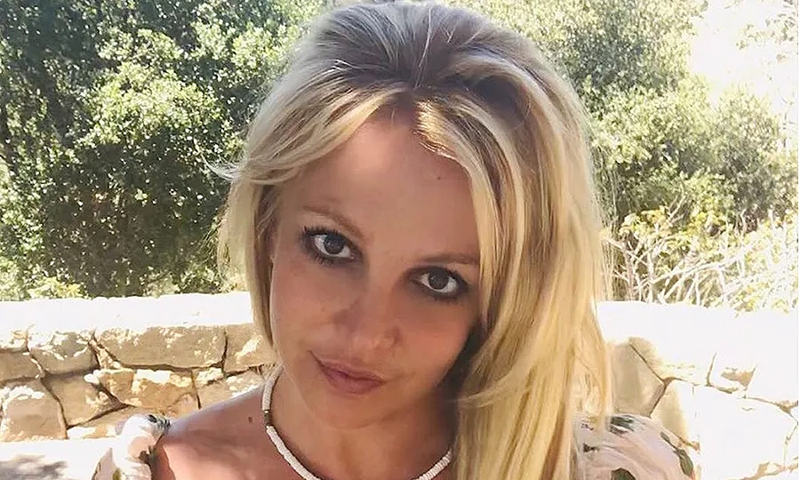 Hi88 Poker và vụ việc gây chú ý của Britney Spears: Bài học về kiểm soát hành vi - hình ảnh - vnhi88.vip
