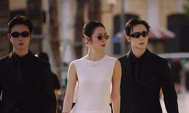 Thưởng đăng ký Hi88 và làn sóng thời trang ‘tổng tài’ của sao Việt - hình ảnh - vnhi88.vip