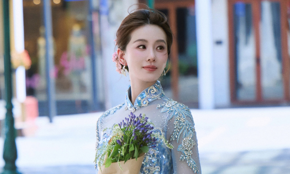 Lưu Thi Thi dịu dàng giữa nắng Hà Nội – Cập nhật tin giải trí cùng Hi88 - hình ảnh - vnhi88.vip Lưu Thi Thi dịu dàng giữa nắng Hà Nội – Cập nhật tin giải trí cùng Hi88 - hình ảnh - vnhi88.vip