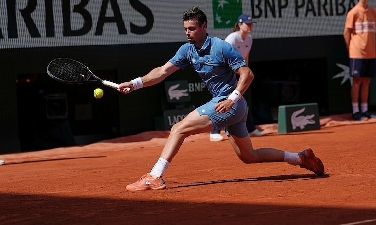 Tay vợt Arthur Gea bỏ dở trận đấu tại Roland Garros vì tiêu chảy – Cơ hội cho fan cá cược thể thao uy tín - hình ảnh - vnhi88.vip Tay vợt Arthur Gea bỏ dở trận đấu tại Roland Garros vì tiêu chảy – Cơ hội cho fan cá cược thể thao uy tín - hình ảnh - vnhi88.vip