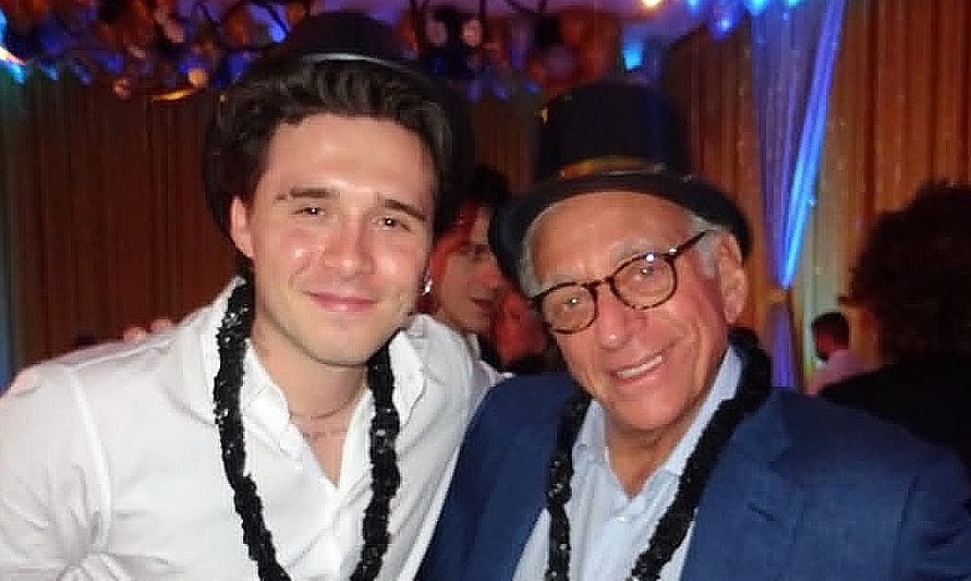Brooklyn Beckham chúc sinh nhật bố vợ giữa tin đồn bất hòa gia đình - hình ảnh - vnhi88.vip