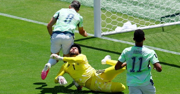 Tranh cãi quả phạt đền đầu tiên tại World Cup 2026: VAR bỏ qua lỗi việt vị của Thụy Sĩ? - hình ảnh - vnhi88.vip Tranh cãi quả phạt đền đầu tiên tại World Cup 2026: VAR bỏ qua lỗi việt vị của Thụy Sĩ? - hình ảnh - vnhi88.vip