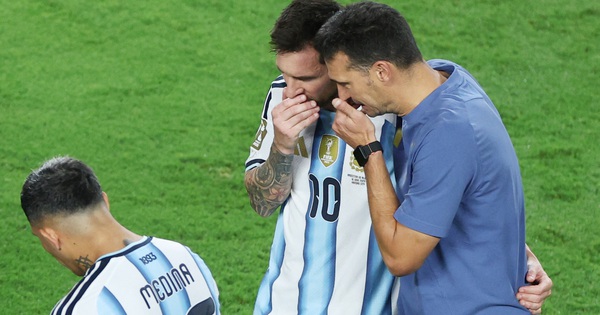 Scaloni đáp trả HLV Ancelotti khi chê Argentina ‘đá chậm’, tiết lộ Messi rất ổn: góc nhìn mới cho người chơi Việt - hình ảnh - vnhi88.vip
