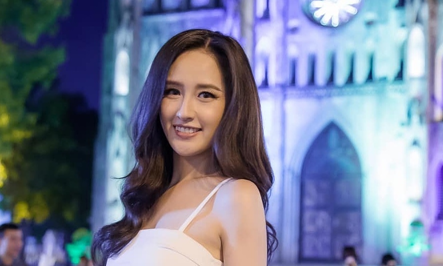 Thưởng tân thủ Hi88 và phong cách thời trang dạo phố của Mai Phương Thúy - hình ảnh - vnhi88.vip