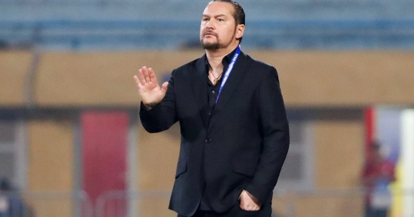 HLV Popov và nguy cơ ‘cháy nhà’ từ cái đầu nóng tại V-League - hình ảnh - vnhi88.vip HLV Popov và nguy cơ ‘cháy nhà’ từ cái đầu nóng tại V-League - hình ảnh - vnhi88.vip