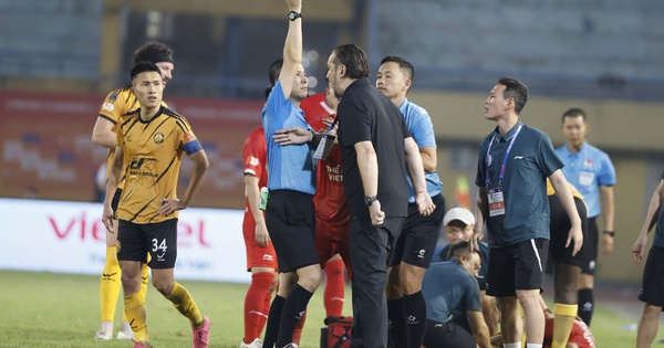 HLV Popov dọa rời V-League sau trận hòa gây tranh cãi của Thể Công Viettel - hình ảnh - vnhi88.vip HLV Popov dọa rời V-League sau trận hòa gây tranh cãi của Thể Công Viettel - hình ảnh - vnhi88.vip