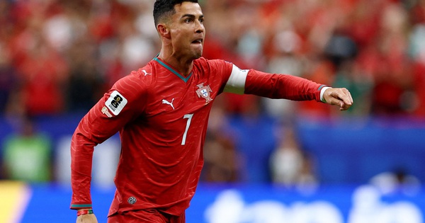 Nhà cái không chặn cập nhật: Ronaldo lập cú đúp, Bồ Đào Nha đè bẹp Uzbekistan 5-0 - hình ảnh - vnhi88.vip