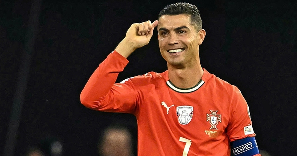 Bồ Đào Nha mạnh hơn nếu Ronaldo chấp nhận lùi lại - hình ảnh - vnhi88.vip