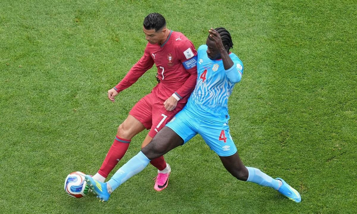Hi88 uy tín đồng hành cùng fan bóng đá trong thời điểm Ronaldo tịt ngòi - hình ảnh - vnhi88.vip Hi88 uy tín đồng hành cùng fan bóng đá trong thời điểm Ronaldo tịt ngòi - hình ảnh - vnhi88.vip