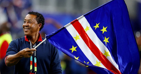 HLV Cabo Verde xúc động tạm biệt World Cup, dành lời khen đặc biệt cho Argentina - hình ảnh - vnhi88.vip