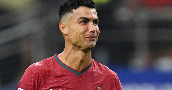 Ronaldo nghẹn ngào chia tay World Cup: Khoảnh khắc khiến người hâm mộ Việt đau lòng - hình ảnh - vnhi88.vip