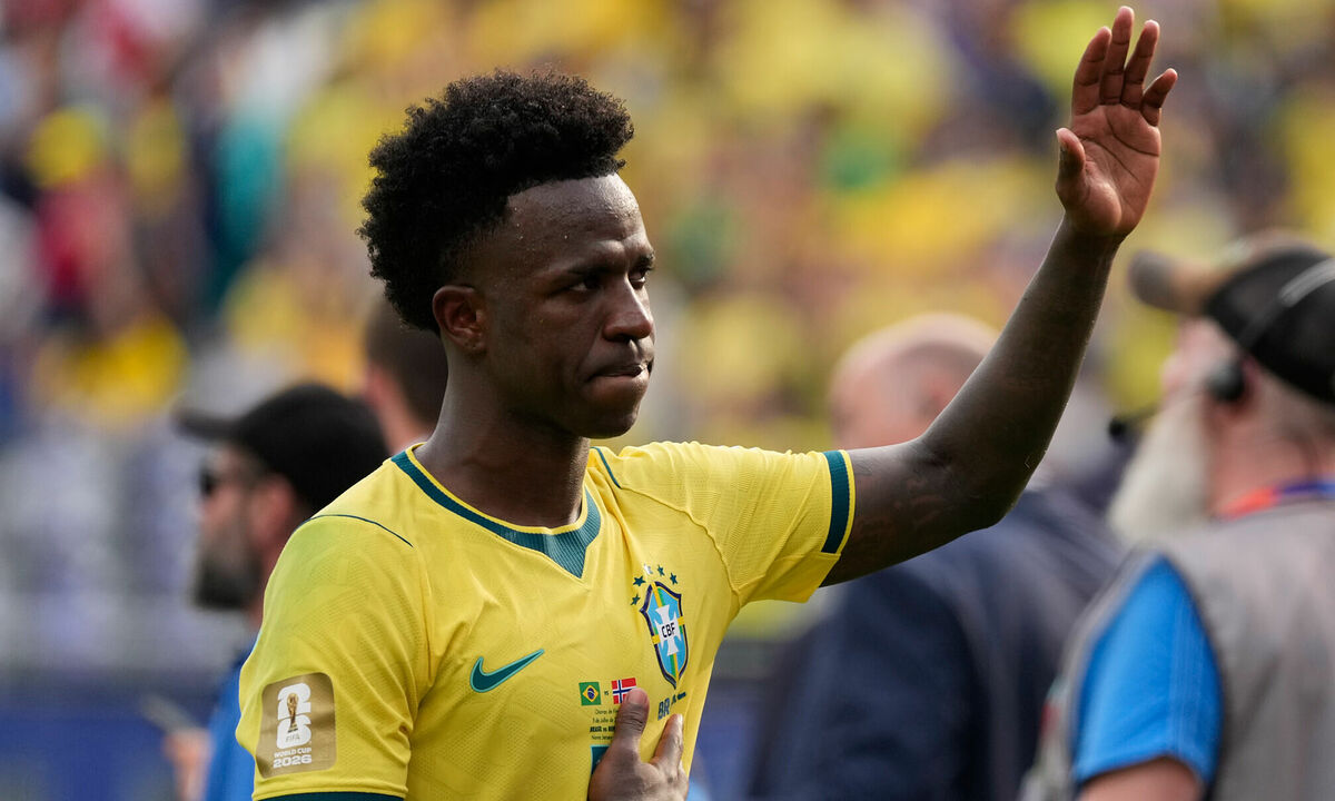Vinicius Phản Bác Tin Đồn Trốn Trách Nhiệm Đá Penalty: Hi88 Việt Nam Cập Nhật Diễn Biến Mới - hình ảnh - vnhi88.vip